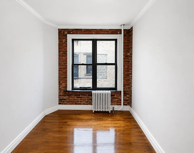416 East 13th Street - Photo Thumbnail 4