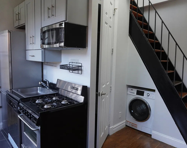 416 East 13th Street - Photo Thumbnail 9