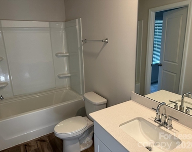 5270 Brailey Circle - Photo Thumbnail 9