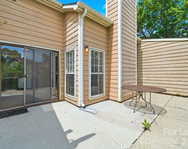 11119 Michelangelo Court - Photo Thumbnail 25