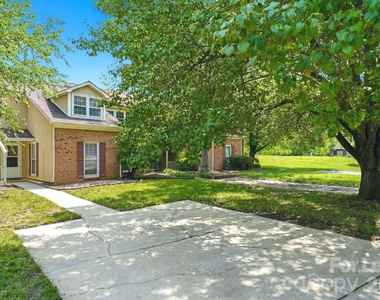 11119 Michelangelo Court - Photo Thumbnail 1
