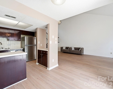 11119 Michelangelo Court - Photo Thumbnail 8