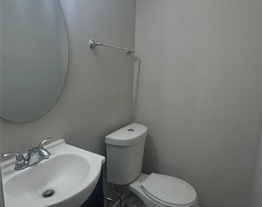 2701 Abelwood Road - Photo Thumbnail 9