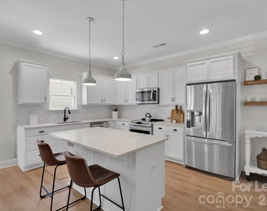 7526 Fairway Villa Circle - Photo Thumbnail 7