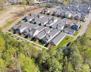 7526 Fairway Villa Circle - Photo Thumbnail 24