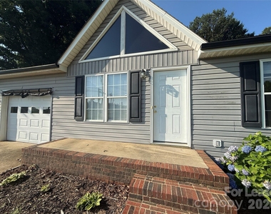 103 Kam Drive - Photo Thumbnail 2