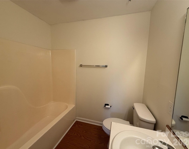 103 Kam Drive - Photo Thumbnail 16