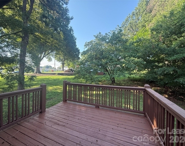 103 Kam Drive - Photo Thumbnail 23