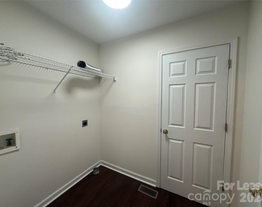 103 Kam Drive - Photo Thumbnail 10