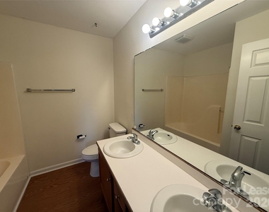 103 Kam Drive - Photo Thumbnail 15