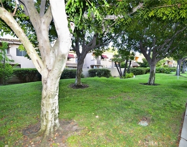 2090 Villa Del Lago - Photo Thumbnail 20