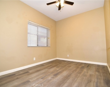 2090 Villa Del Lago - Photo Thumbnail 14