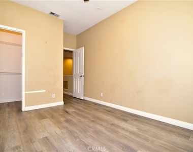2090 Villa Del Lago - Photo Thumbnail 18