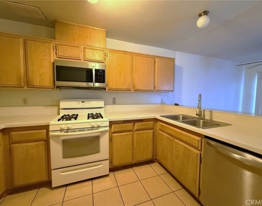 8939 Gallatin Road - Photo Thumbnail 5