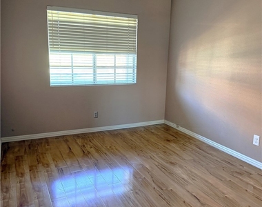 8939 Gallatin Road - Photo Thumbnail 11