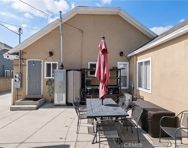 766 N Alexandria - Photo Thumbnail 35
