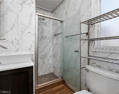 766 N Alexandria - Photo Thumbnail 26