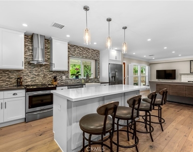 5210 Quakertown - Photo Thumbnail 8