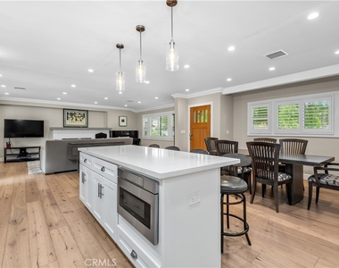 5210 Quakertown - Photo Thumbnail 9