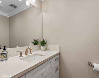 5210 Quakertown - Photo Thumbnail 10