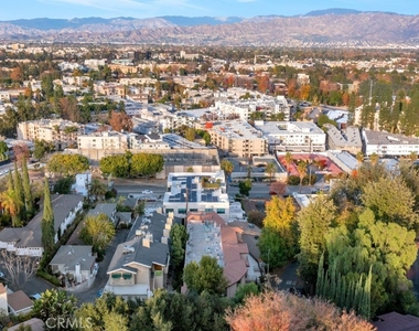 11145 Sunshine Terrace - Photo Thumbnail 34