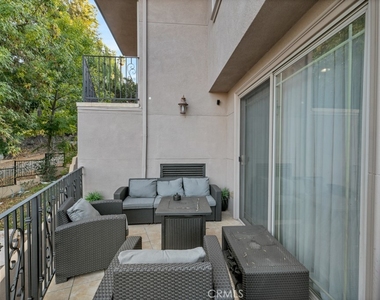 11145 Sunshine Terrace - Photo Thumbnail 6