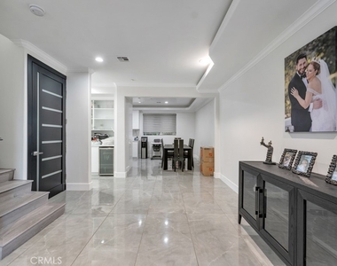 11145 Sunshine Terrace - Photo Thumbnail 16