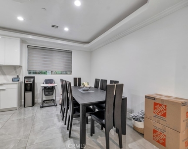 11145 Sunshine Terrace - Photo Thumbnail 18