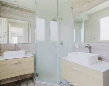 4418 1/2 Kingswell Avenue - Photo Thumbnail 25