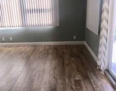 644 Atkins Drive - Photo Thumbnail 13