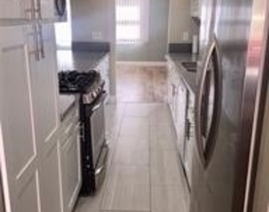 644 Atkins Drive - Photo Thumbnail 7