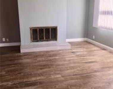 644 Atkins Drive - Photo Thumbnail 12