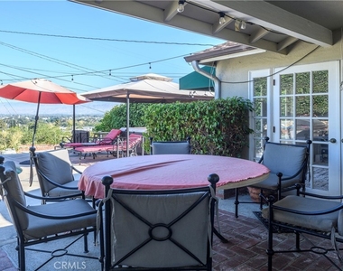 3633 Willowcrest Avenue - Photo Thumbnail 22