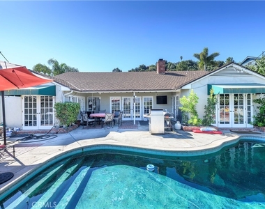 3633 Willowcrest Avenue - Photo Thumbnail 30