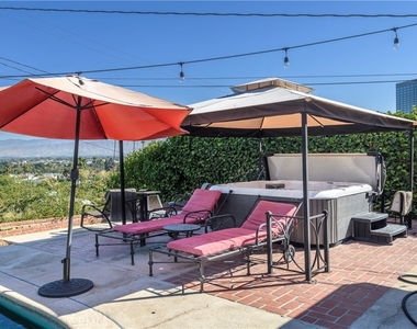 3633 Willowcrest Avenue - Photo Thumbnail 24