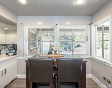 3633 Willowcrest Avenue - Photo Thumbnail 9