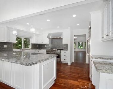 9618 Kentland Avenue - Photo Thumbnail 10