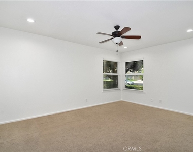 9618 Kentland Avenue - Photo Thumbnail 14