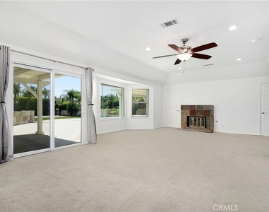 9618 Kentland Avenue - Photo Thumbnail 12