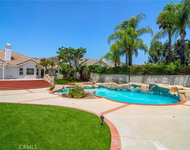 9618 Kentland Avenue - Photo Thumbnail 27