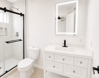 23926 Hamlin Street - Photo Thumbnail 5
