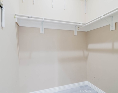 17908 Califa Street - Photo Thumbnail 26