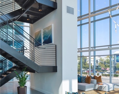 6263 Topanga Canyon Boulevard - Photo Thumbnail 18