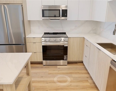 21010 Erwin Street - Photo Thumbnail 58