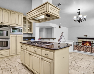 24929 Alicante Drive - Photo Thumbnail 18