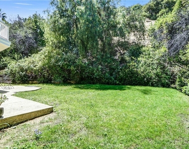 24929 Alicante Drive - Photo Thumbnail 40