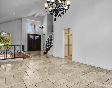 24929 Alicante Drive - Photo Thumbnail 12