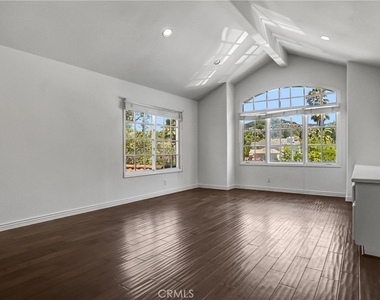 24929 Alicante Drive - Photo Thumbnail 21