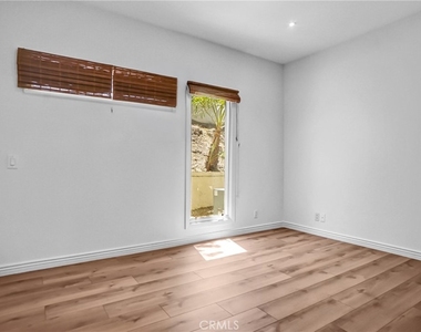 24929 Alicante Drive - Photo Thumbnail 35