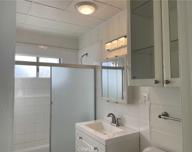 224 Bayview - Photo Thumbnail 3